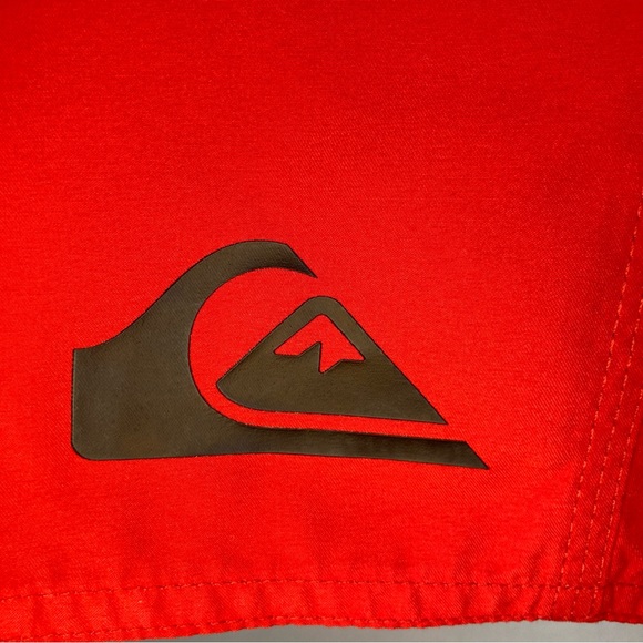 Quicksilver Men's Red Board Shorts Swim Trunks Size 38 - Picture 4 of 13